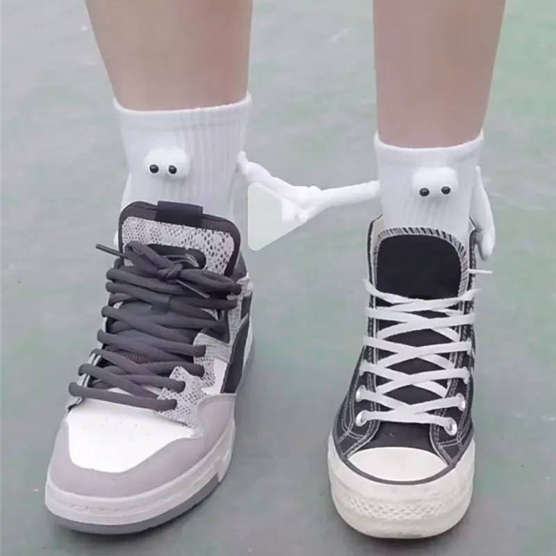 1Pair Zábavné Magnetické Troch-dimenzionální Bábika Ponožky Pár Držanie Rúk Ponožky Mid-trubice Ponožky pre Ženy, Mužov, Oblečenie, Doplnky
